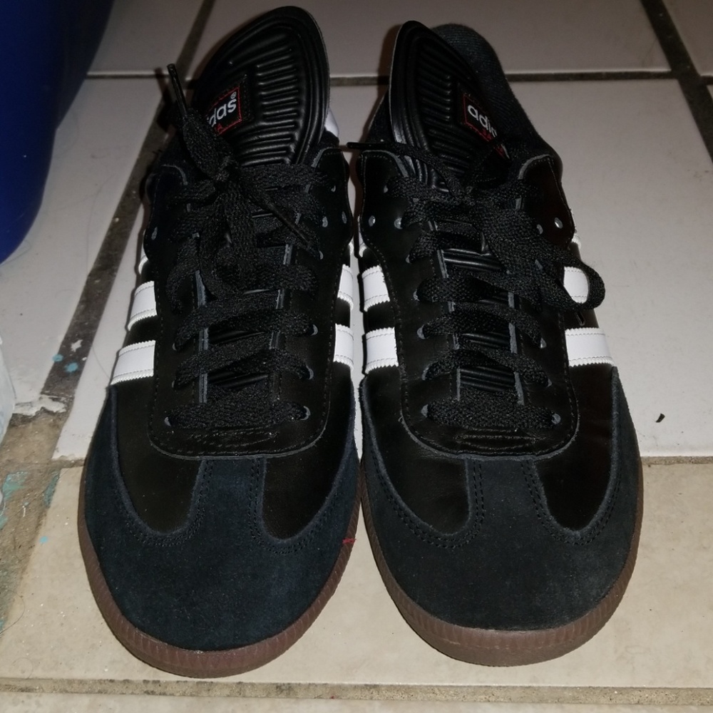 Indoor Soccer/Casual